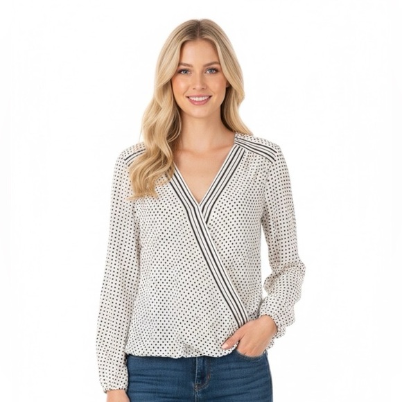 MAX Studio top - Picture 1 of 6